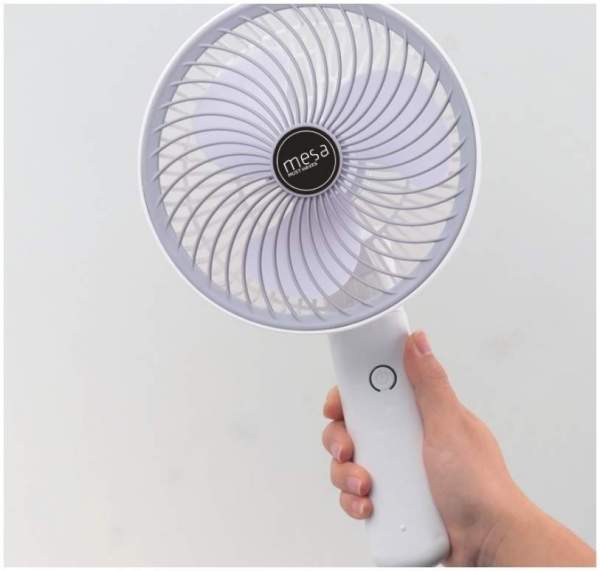 Kabelloser Tischventilator mit Akku und Klammern